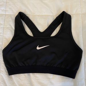 NIKE Women’s Sports Bra Black🤍